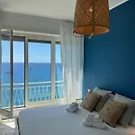Sally's - Casa Blu * 산레모
