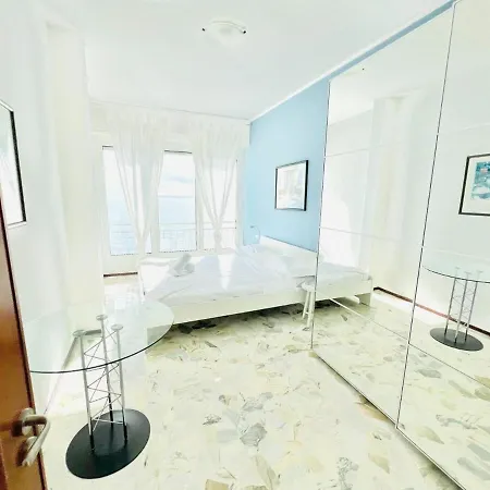 Sally's - Casa Blu Appartement