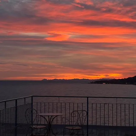 Sally's - Casa Blu San Remo
