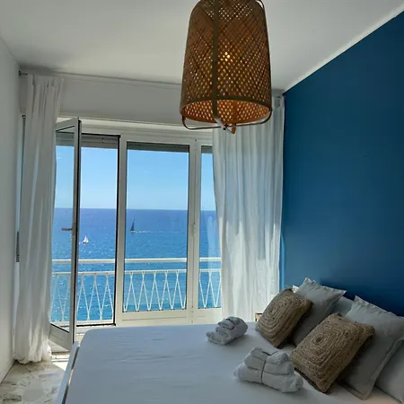 Sally's - Casa Blu * San Remo