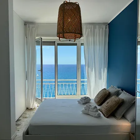 Sally's - Casa Blu